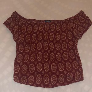 Brandy Melville off shoulder crop top